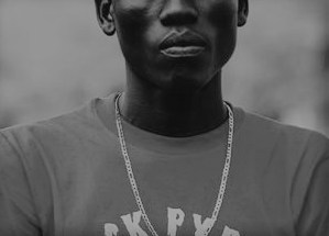 rifugiato Gambia padre violento